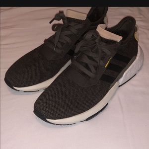 Men’s adidas size 11 1/2